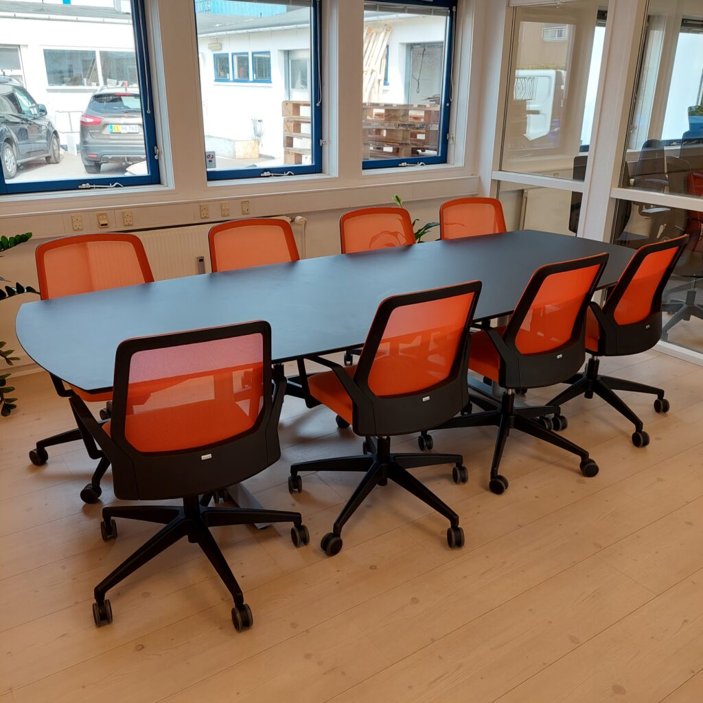 Buddy - mødebordsstol - Udstillingsmodel - 14 stk