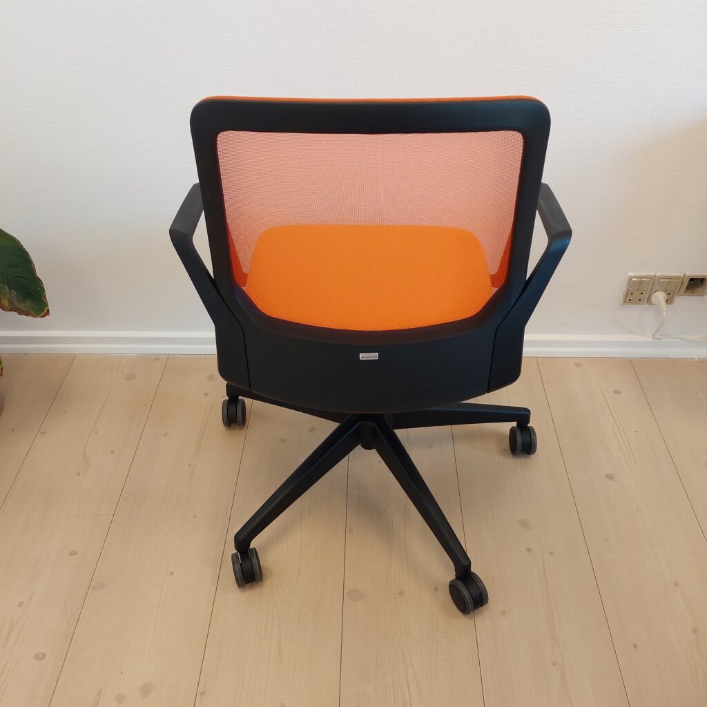 Buddy - mødebordsstol - Udstillingsmodel - 14 stk